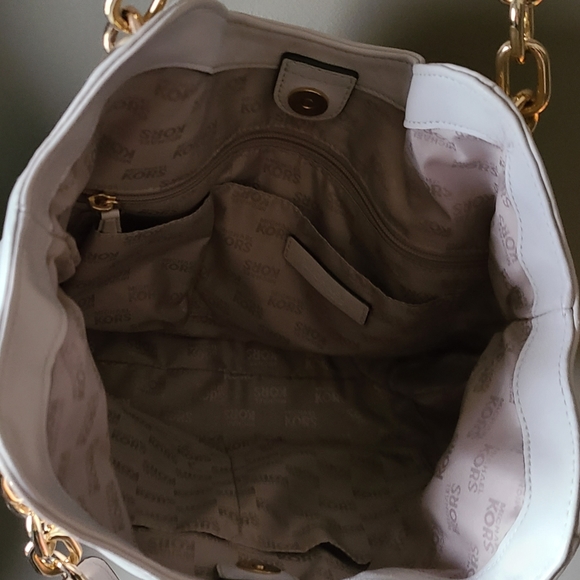 Michael Kors Handbag - Picture 2 of 4